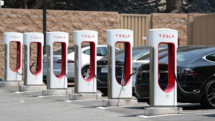 Tesla's Trillion Dollar Market Cap: What's Going On?