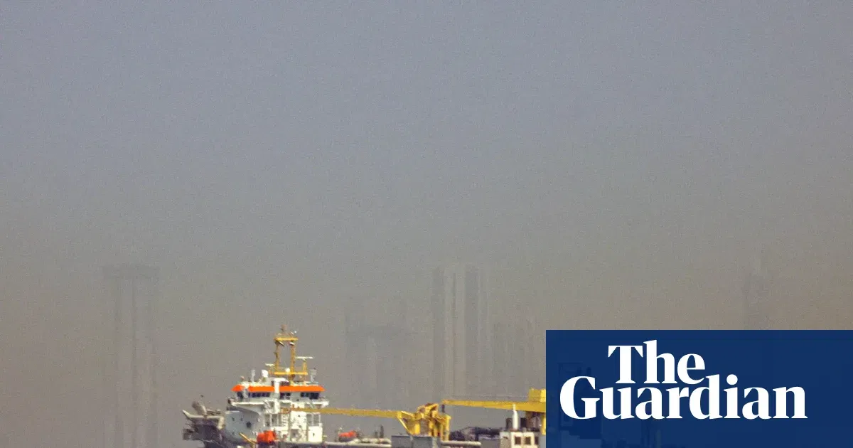 Strait of Hormuz Crisis: How Oil Price Volatility Impacts Your Investments