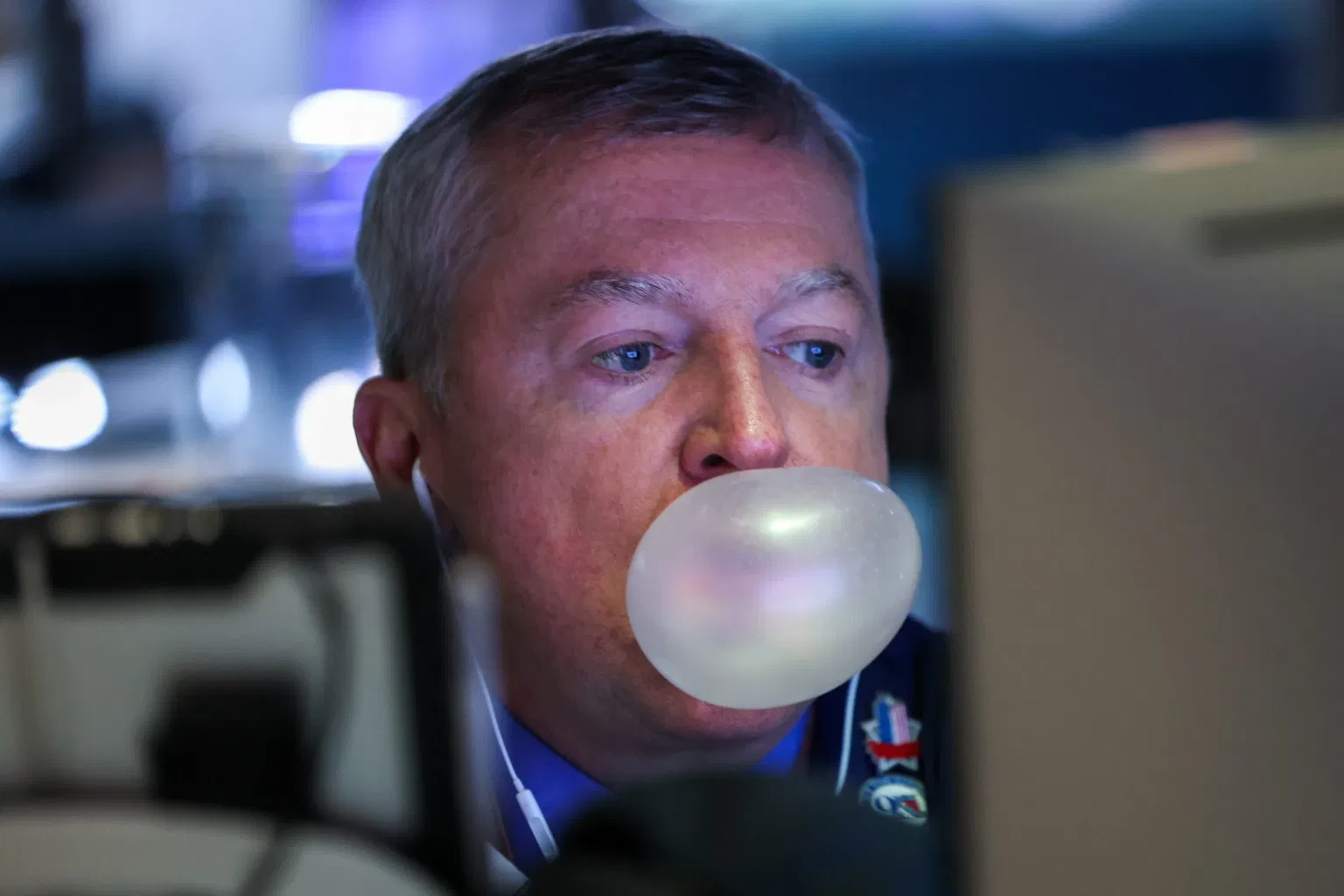 Is the Tech Stock Selloff a Buying Opportunity? What Smart Investors Need to Know
