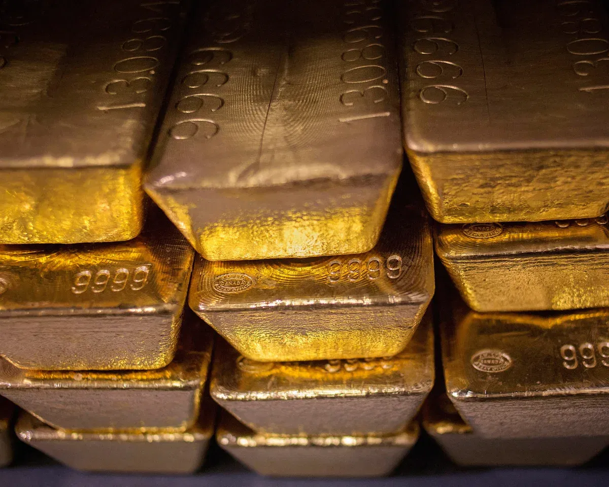 Gold's Record Rally: How Investors Can Profit from the $6,000 Outlook