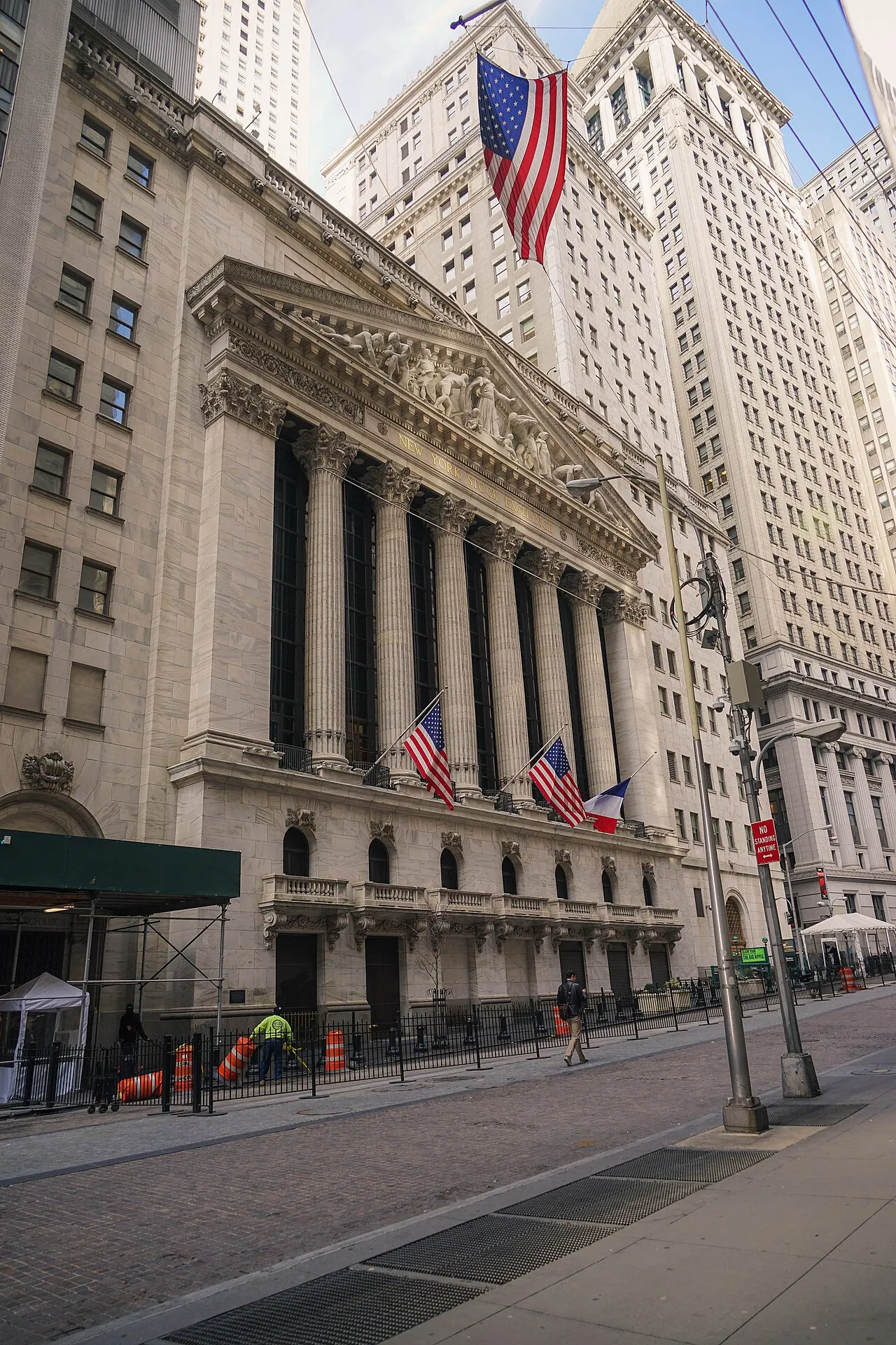 Private Credit Cracks: What Investors Need to Know in 2026