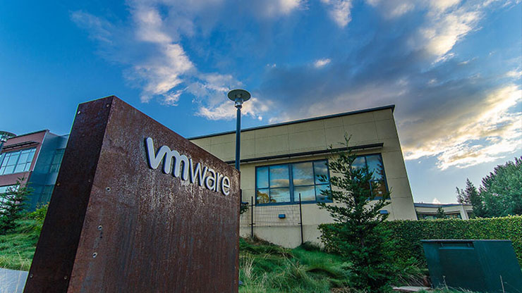 Why Is VMware a Competitor to Splunk