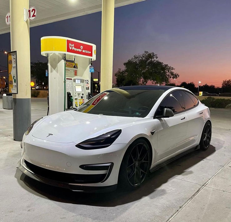 Why Is Elon Musk Selling More Shares of Tesla Stock 2