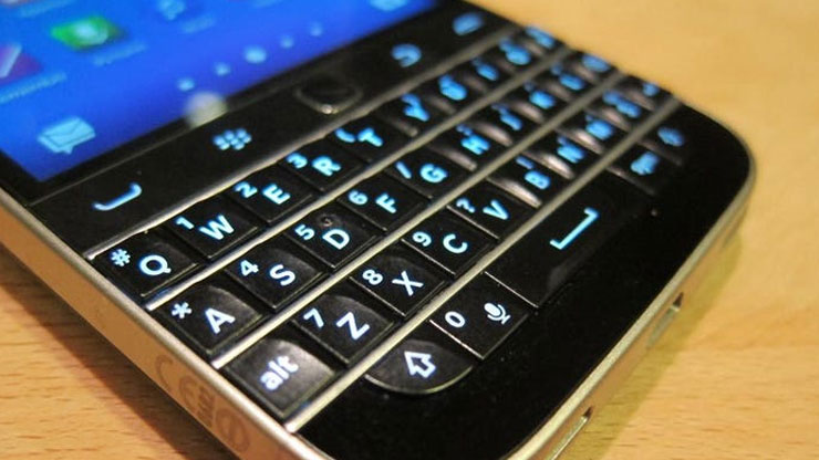 BlackBerry pulls the plug: ends support for classic devices