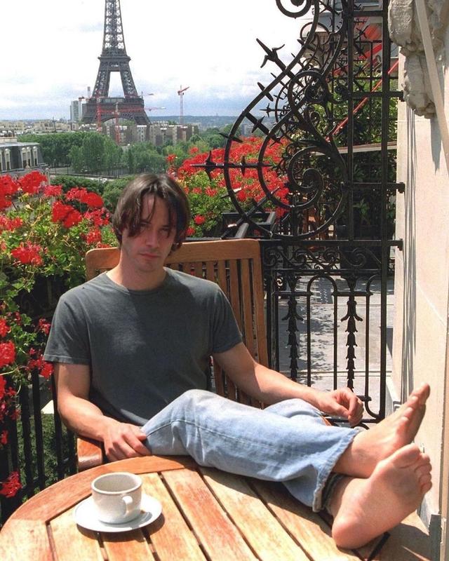 Keanu Reeves in Paris  2003