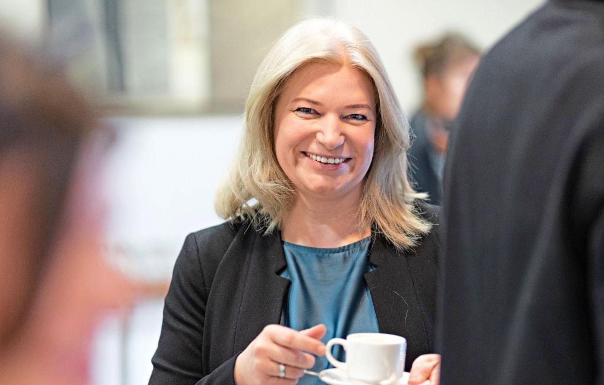 austrian airlines  ceo annette mann s net worth   salary_71bdf237 b98f 445d b84e 096a6dd37a52