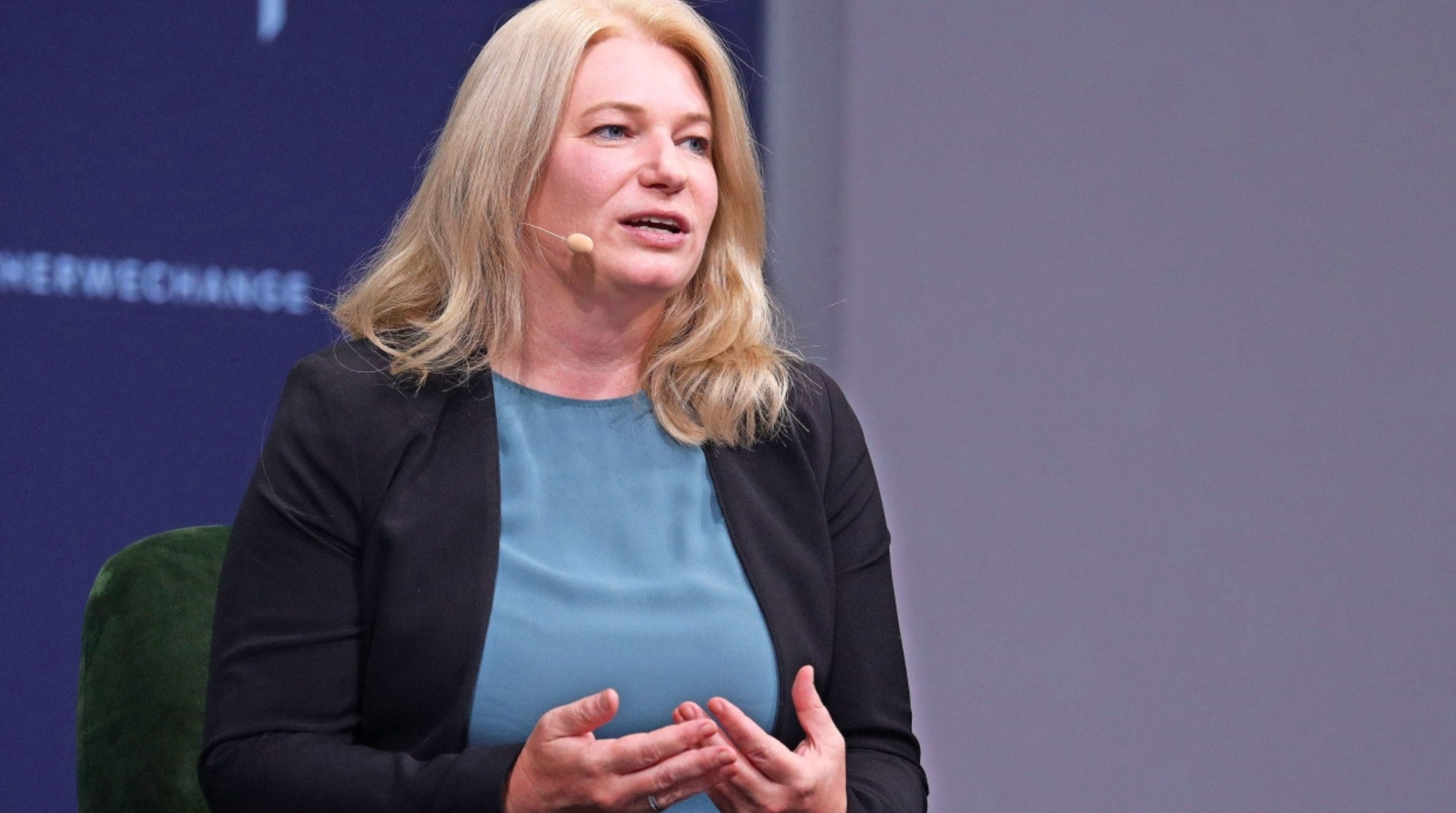 austrian airlines  ceo annette mann s net worth   salary_df2de75b d30c 46b9 af0b e72f5cb61657