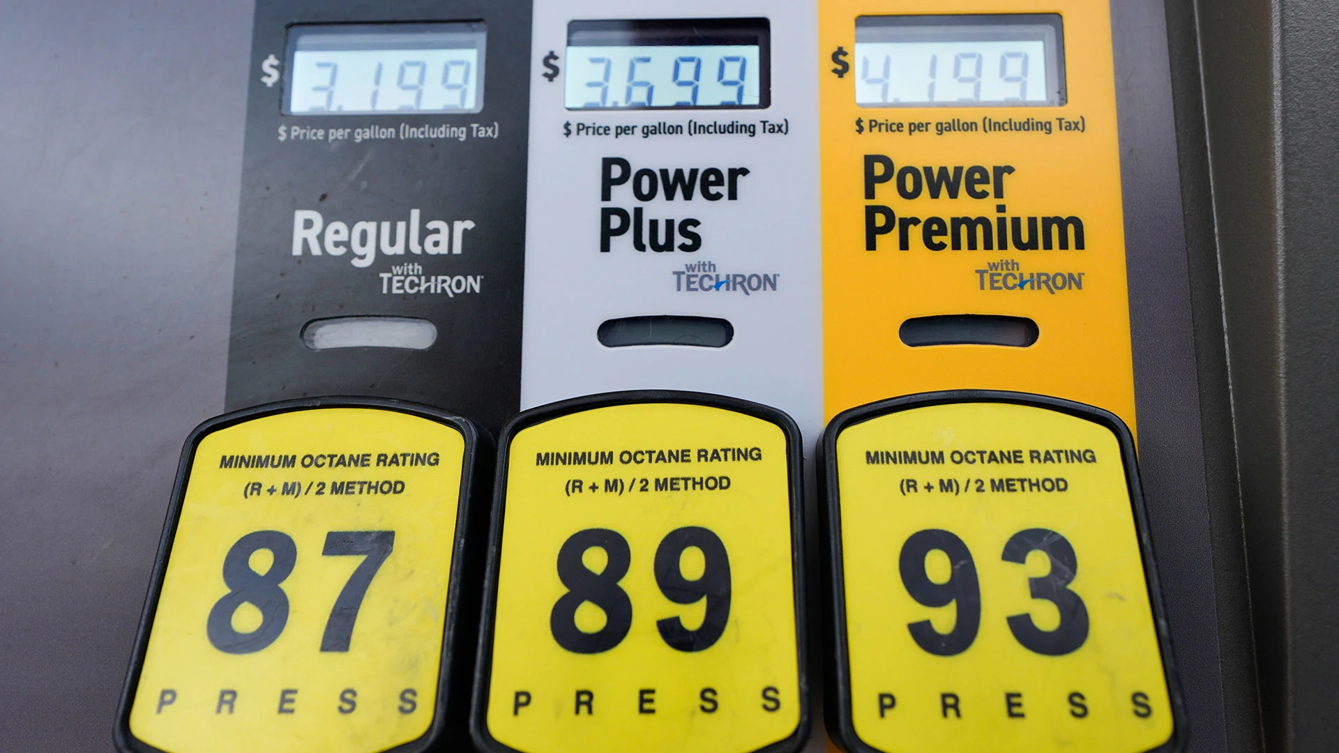 Crude Oil Prices Spike to $120: Iran War Impact and Investor Outlook