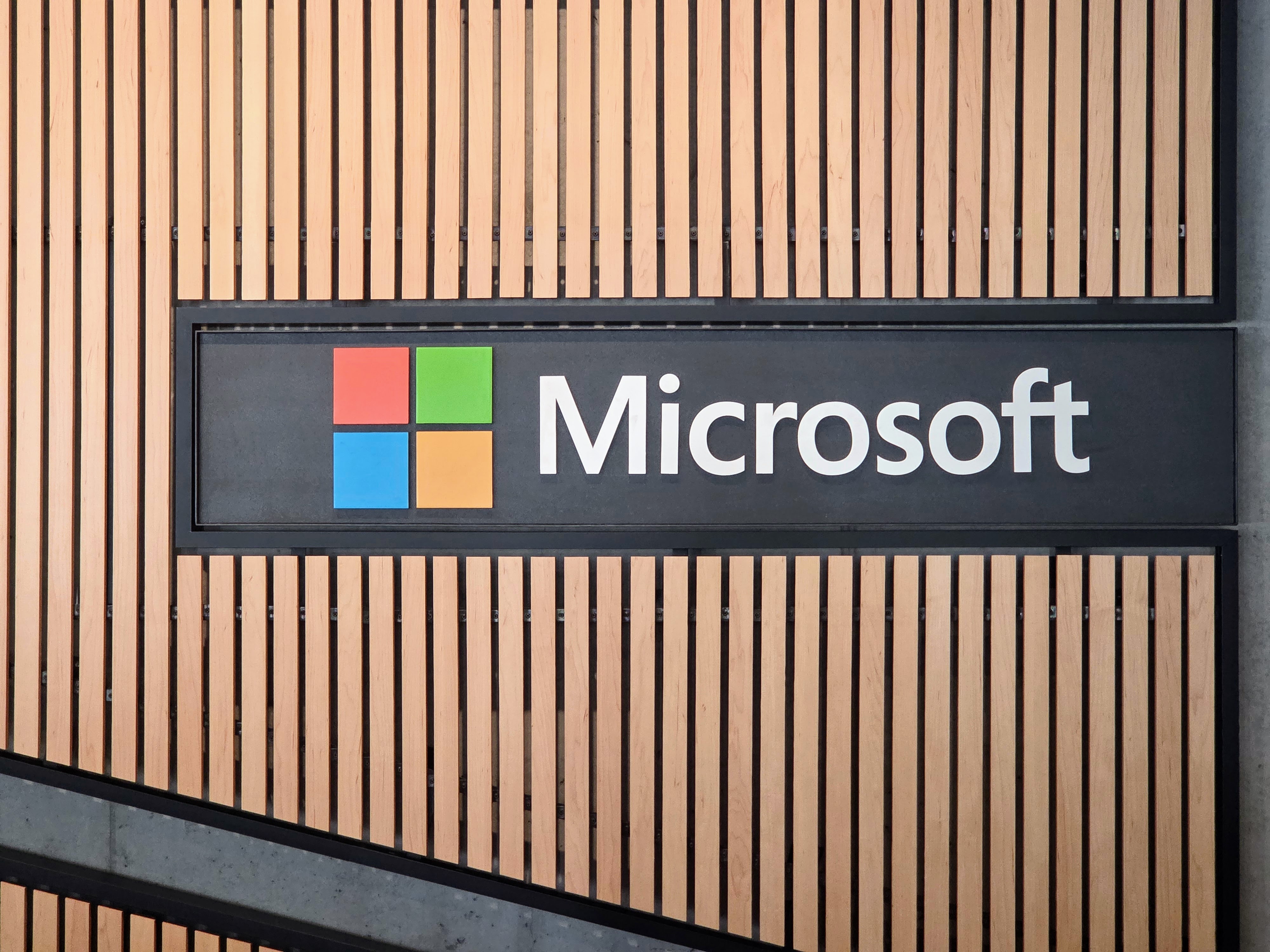 Microsoft Stock Analysis: Why 55 Analysts Say Buy With 35% Upside Target